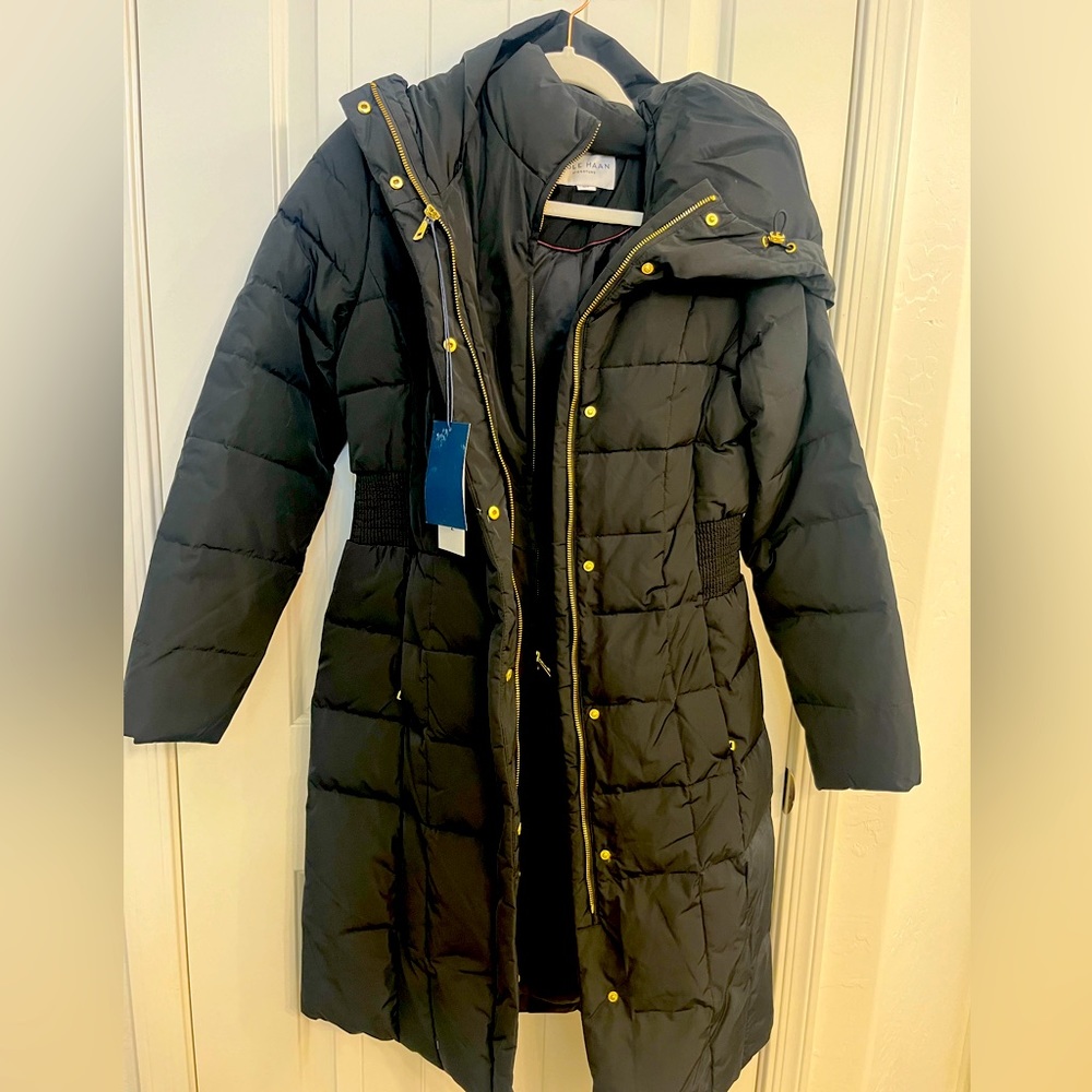 Cole Haan Bib Insert Down & Feather Fill Coat. Size small.